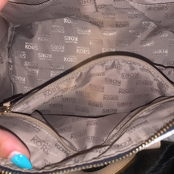 nothing wrong with the purse i just don’t want it - Picture 2 of 4